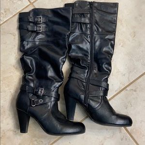 EUC Guess Boots